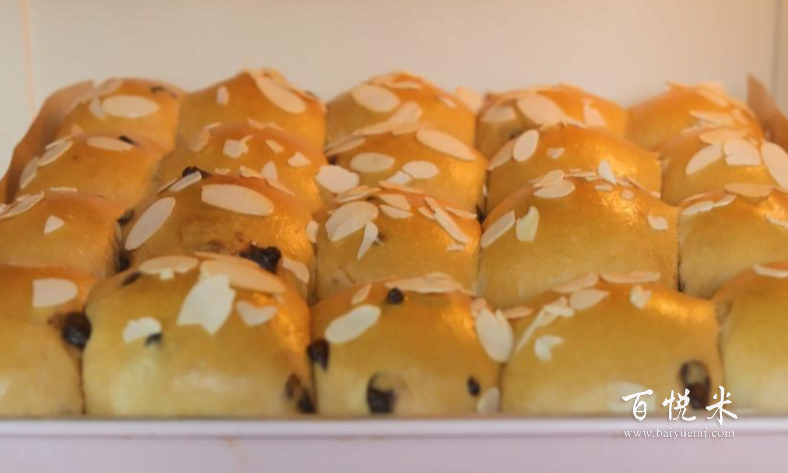 喝咖啡怕睡不著？那就把咖啡做成面包吧！咖啡面包口感綿軟清香